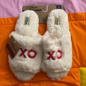 Dearfoams Dluxe XOXO slippers